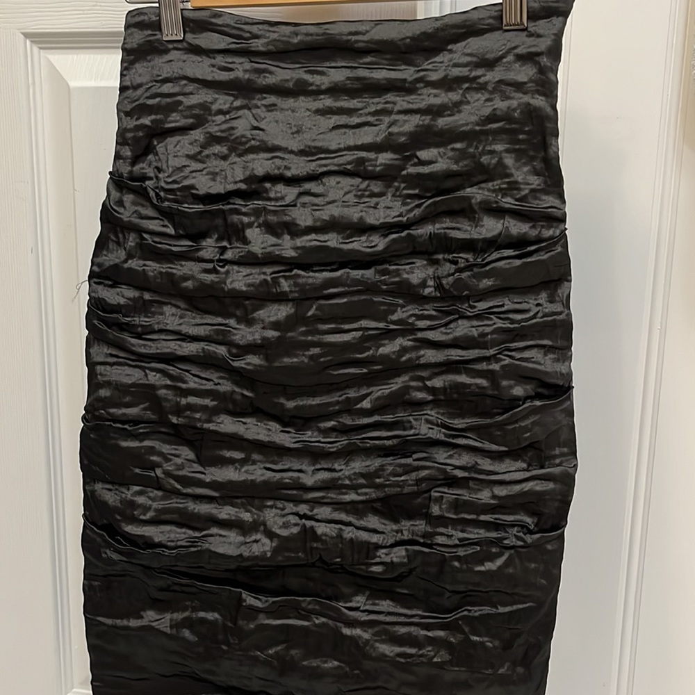 Gorgeous Nicole Miller Rushed Skirt Silvery Grey colorAlso Matching Top sold sep